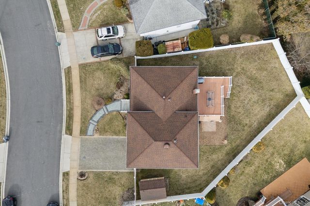2487 Abbey Lane, Seaford, NY 11783