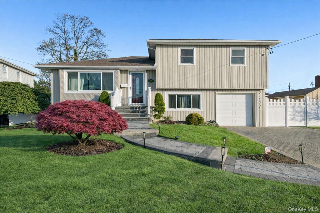 2487 Abbey Lane, Seaford, NY 11783
