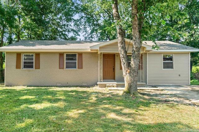 10 Parkridge Drive, North Little Rock, AR 72120