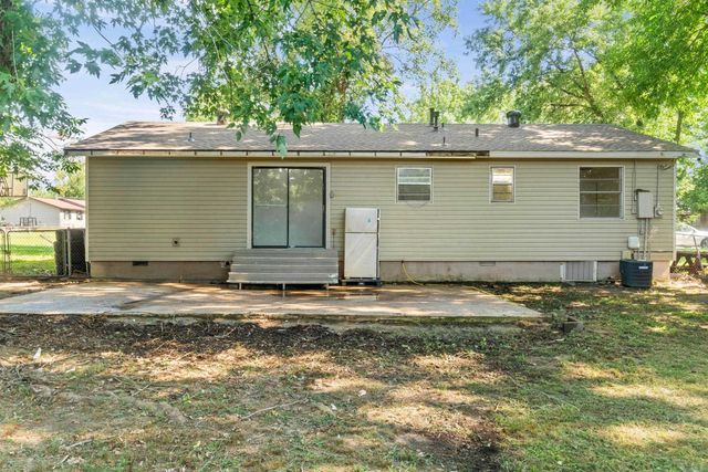 10 Parkridge Drive, North Little Rock, AR 72120