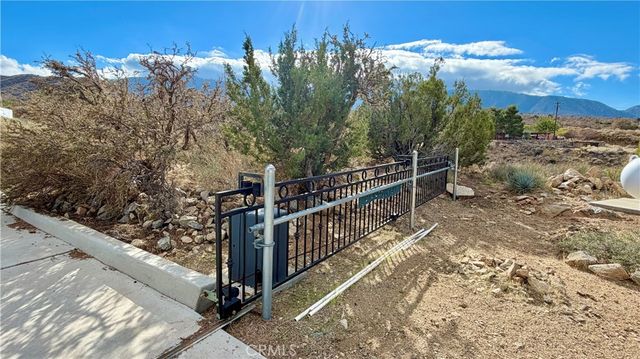 275 Canyon, Pinon Hills, CA 92371