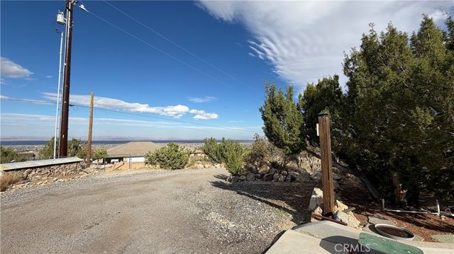 275 Canyon, Pinon Hills, CA 92371