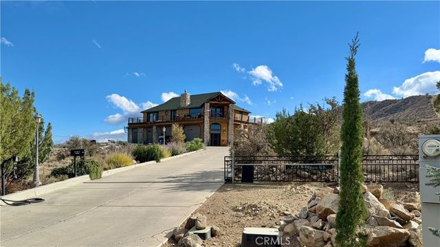 275 Canyon, Pinon Hills, CA 92371