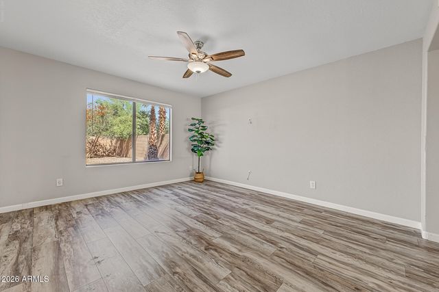 2154 E WILLIAMS Drive, Phoenix, AZ 85024