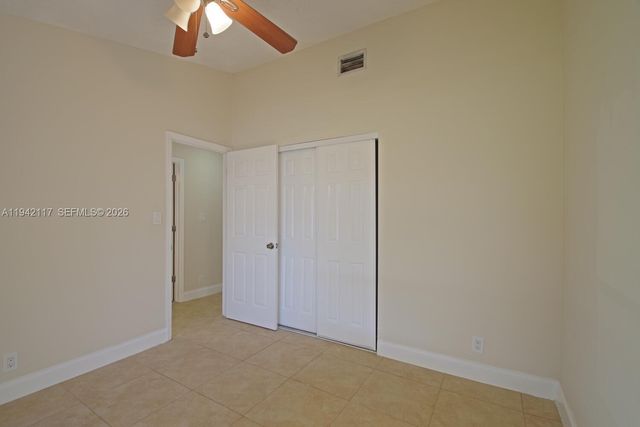 7525 SW 7th Pl, North Lauderdale, FL 33068