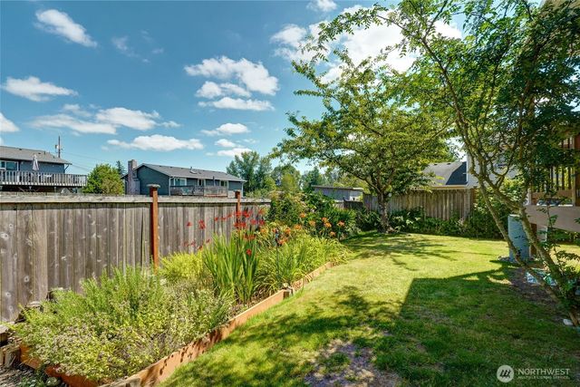 929 149th Place SW, Lynnwood, WA 98087