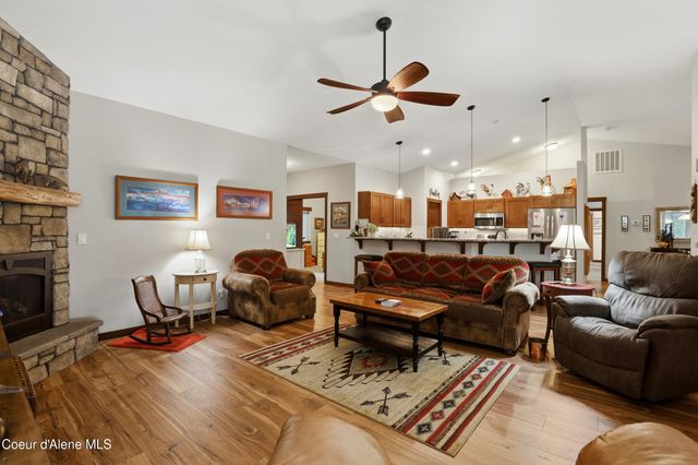 17953 W Sheltered CT, Hauser, ID 83854