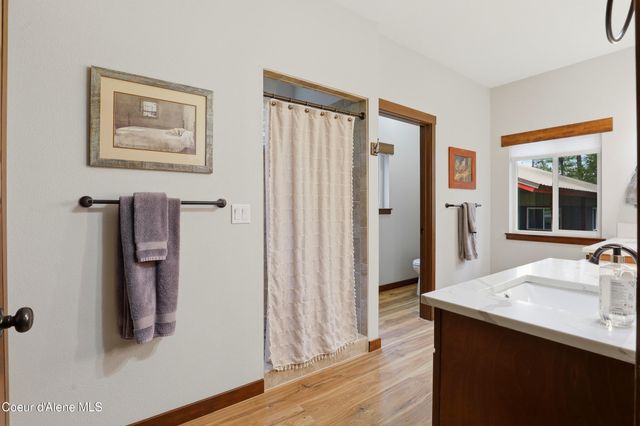 17953 W Sheltered CT, Hauser, ID 83854