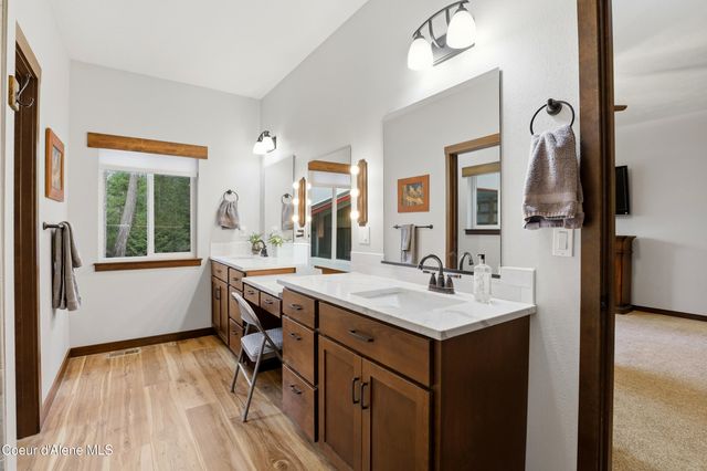 17953 W Sheltered CT, Hauser, ID 83854