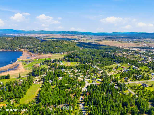 17953 W Sheltered CT, Hauser, ID 83854