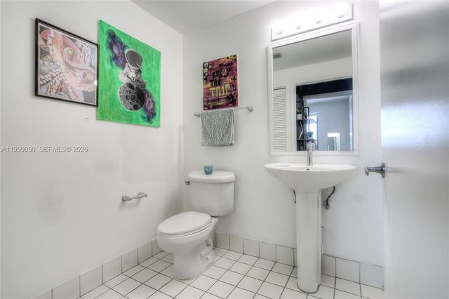 601 NE 36th St 710, Miami, FL 33137