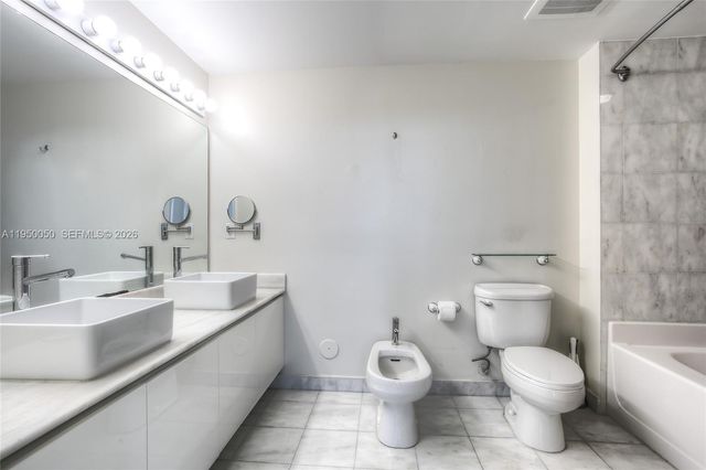 601 NE 36th St 710, Miami, FL 33137