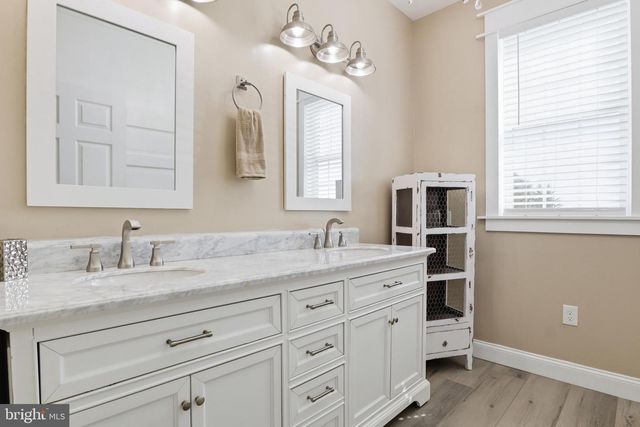 695 MIDWAY RD, York Haven, PA 17370