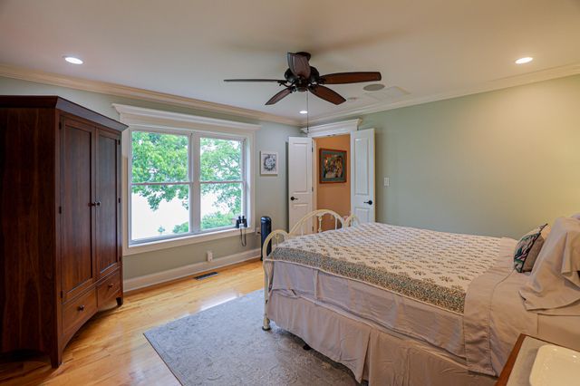 1255 Stiles Landing, Paducah, KY 42003