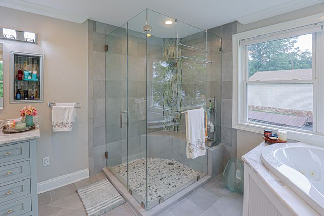 1255 Stiles Landing, Paducah, KY 42003