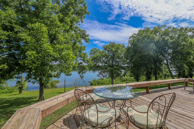 1255 Stiles Landing, Paducah, KY 42003