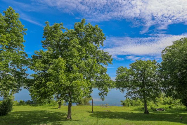 1255 Stiles Landing, Paducah, KY 42003