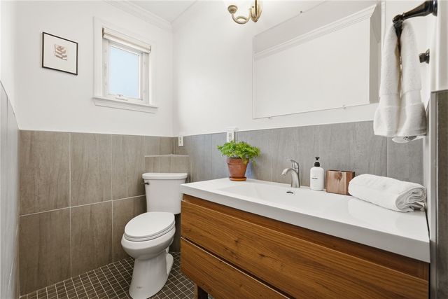 5125 Beeler St, Squirrel Hill, PA 15217