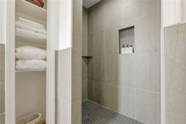 5125 Beeler St, Squirrel Hill, PA 15217