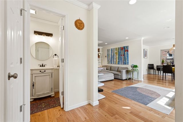 5125 Beeler St, Squirrel Hill, PA 15217