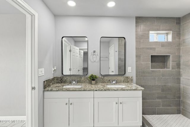 142 S Montgomery Avenue, Corona De Tucson, AZ 85641