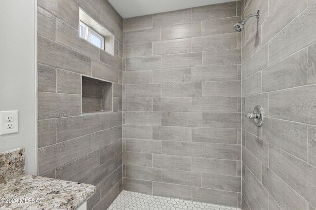 142 S Montgomery Avenue, Corona De Tucson, AZ 85641