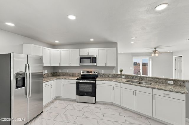 142 S Montgomery Avenue, Corona De Tucson, AZ 85641