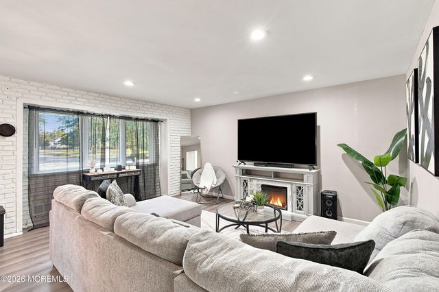 814 Maple Street, Lakehurst, NJ 08733