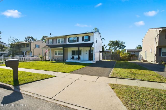 814 Maple Street, Lakehurst, NJ 08733