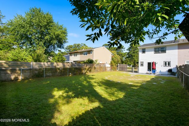 814 Maple Street, Lakehurst, NJ 08733