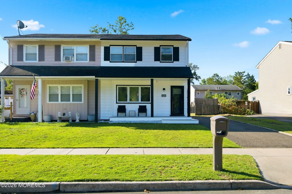 814 Maple Street, Lakehurst, NJ 08733