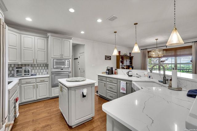 875 Shepherds, Bulverde, TX 78163