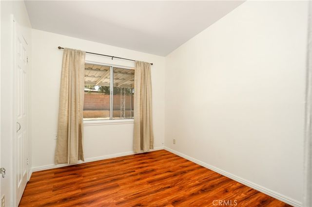 1050 W Avenue J13, Lancaster, CA 93534