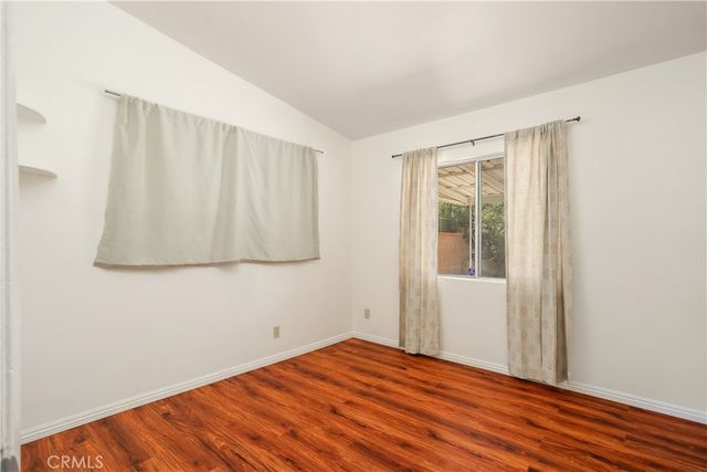 1050 W Avenue J13, Lancaster, CA 93534