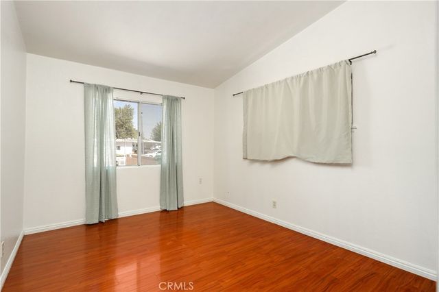 1050 W Avenue J13, Lancaster, CA 93534