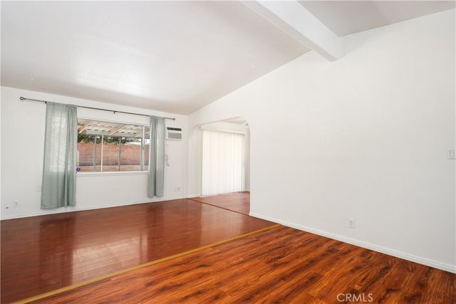1050 W Avenue J13, Lancaster, CA 93534