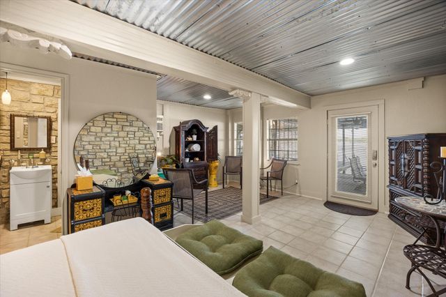 6606 Carol Court, Granbury, TX 76048
