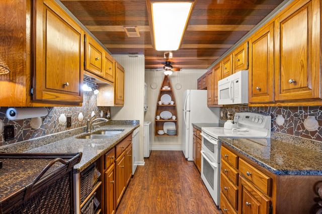 6606 Carol Court, Granbury, TX 76048