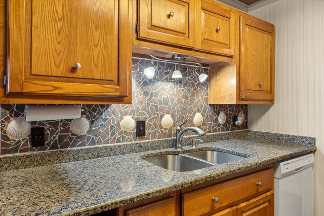 6606 Carol Court, Granbury, TX 76048
