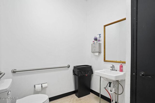 1307 Jackson Avenue, Chipley, FL 32428