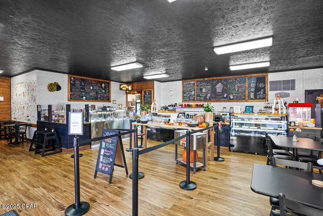 1307 Jackson Avenue, Chipley, FL 32428