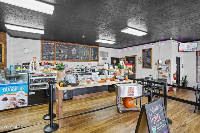 1307 Jackson Avenue, Chipley, FL 32428