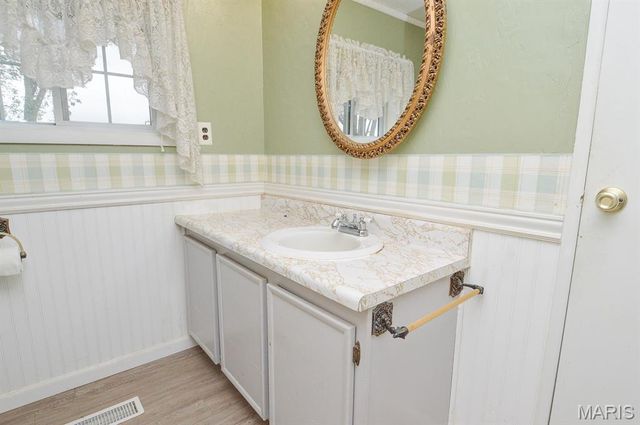 5451 Club Congress Road, Waterloo, IL 62298