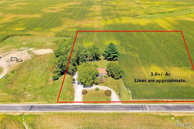 5451 Club Congress Road, Waterloo, IL 62298