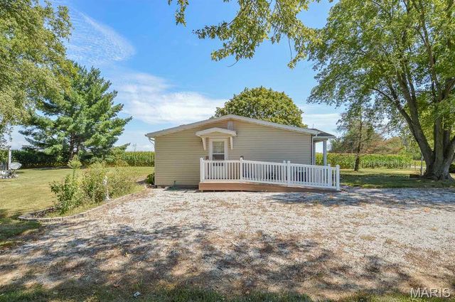 5451 Club Congress Road, Waterloo, IL 62298