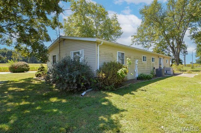 5451 Club Congress Road, Waterloo, IL 62298