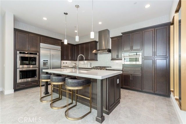 255 Sawbuck, Irvine, CA 92618