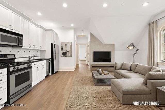 88 Montrose Road, Colts Neck, NJ 07722