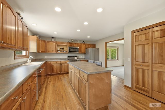 2066 Bernadette Lane, Yorkville, IL 60560
