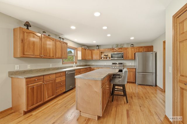2066 Bernadette Lane, Yorkville, IL 60560